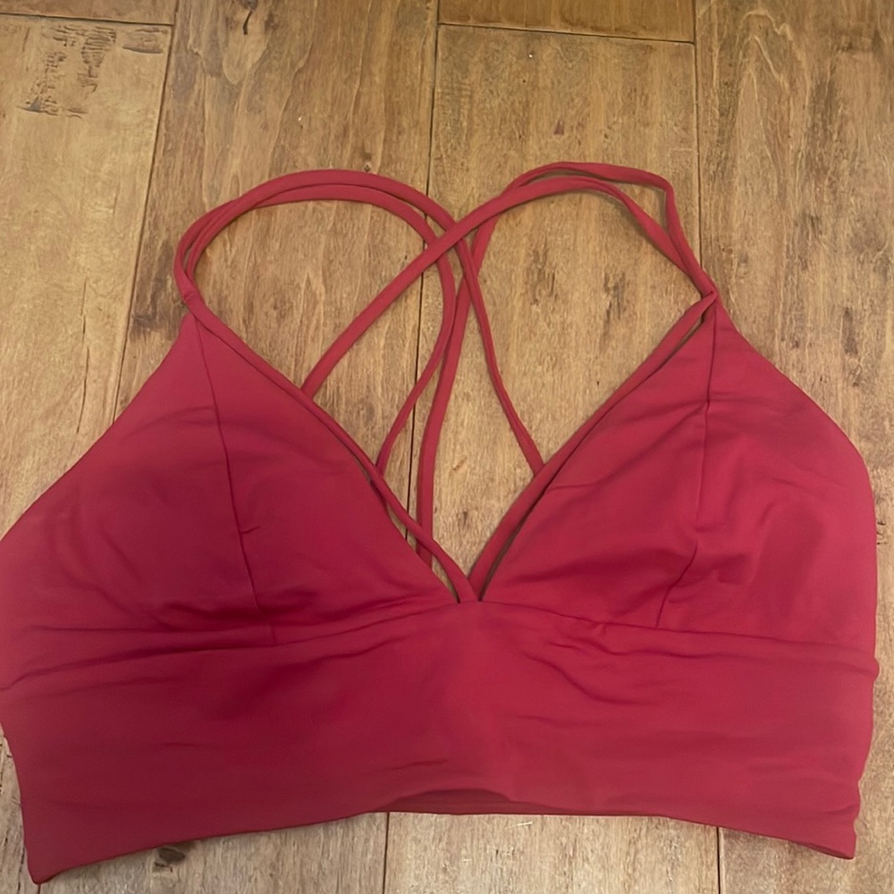 Lululemon sports bra